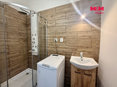 Pronájem bytu 2+kk, 39 m² (3 z 5)