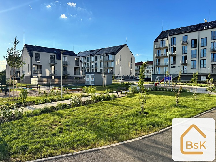 Pronájem bytu 3+kk, 98 m² (22 z 24)