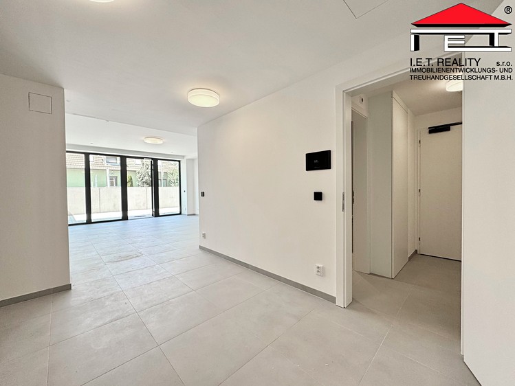 Pronájem komerčního prostoru, 55 m² (6 z 16)