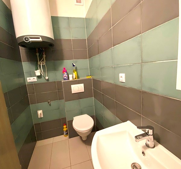 Pronájem bytu 2+kk, 42 m² (5 z 7)