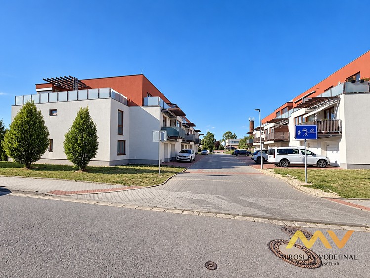 Pronájem bytu 2+kk, 59 m² (18 z 26)
