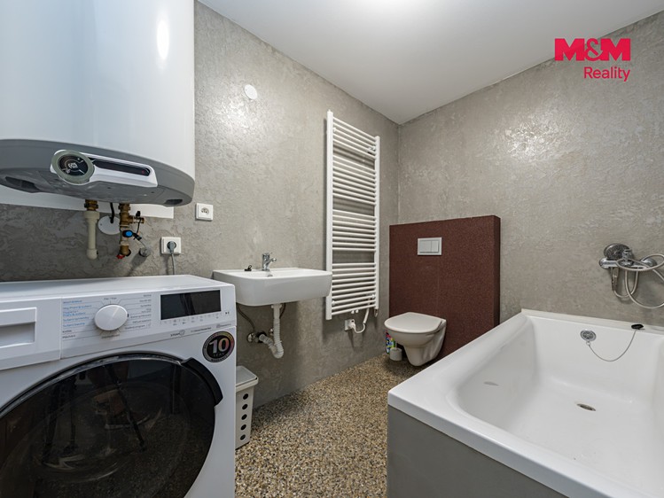 Prodej komerčního prostoru, 336 m² (4 z 30)