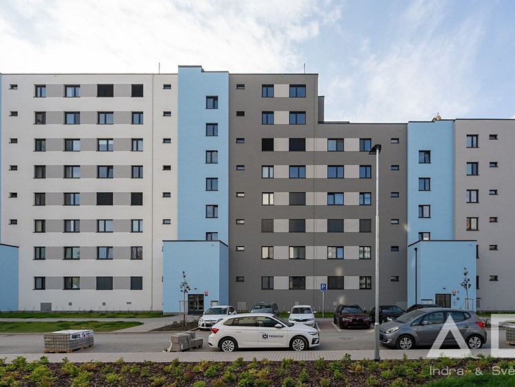 Pronájem bytu 2+kk, 42 m² (13 z 19)