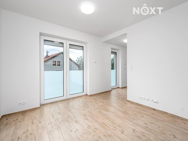 Pronájem bytu 1+kk, 23 m² (9 z 15)