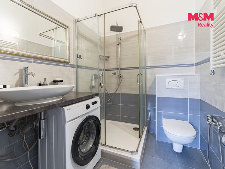 Комерційне приміщення на продаж, 340 м² (22 з 30)