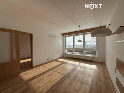 Pronájem bytu 2+kk, 44 m² (3 z 14)