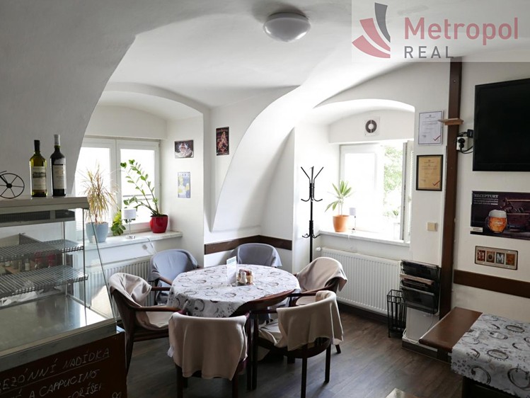 Prodej komerčního prostoru, 340 m² (7 z 29)