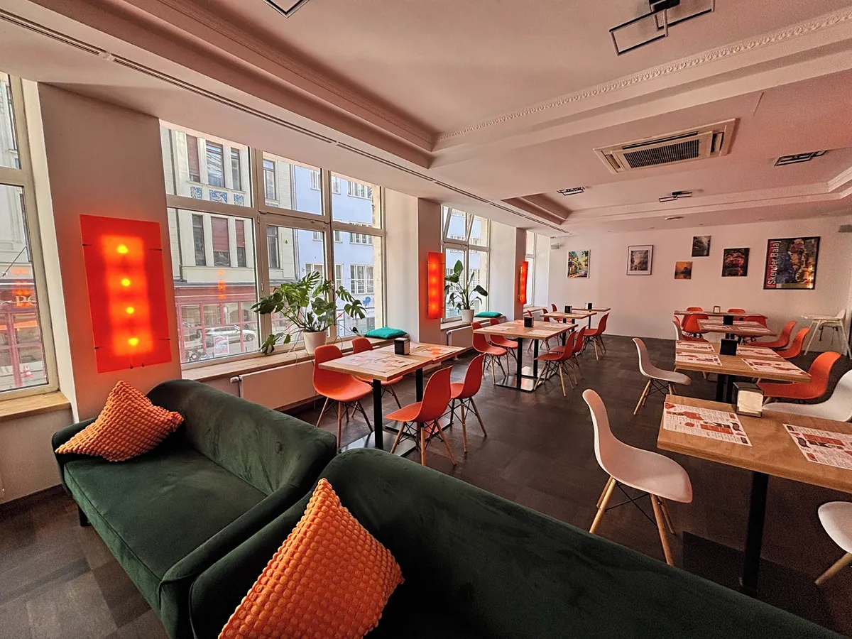 Pronájem restaurace 328 m²