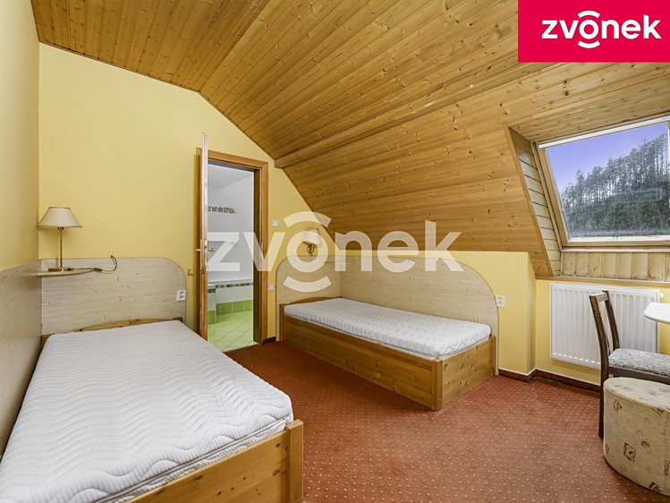 Будинок на продаж, 1 086 м² (22 з 44)