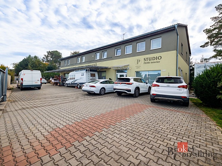 Pronájem bytu 2+kk, 67 m² (2 z 11)