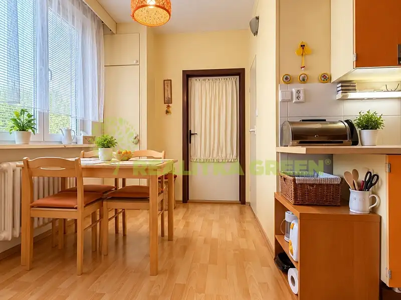 Prodej bytu 3+1 62 m², Vsetín – náhled fotky 1