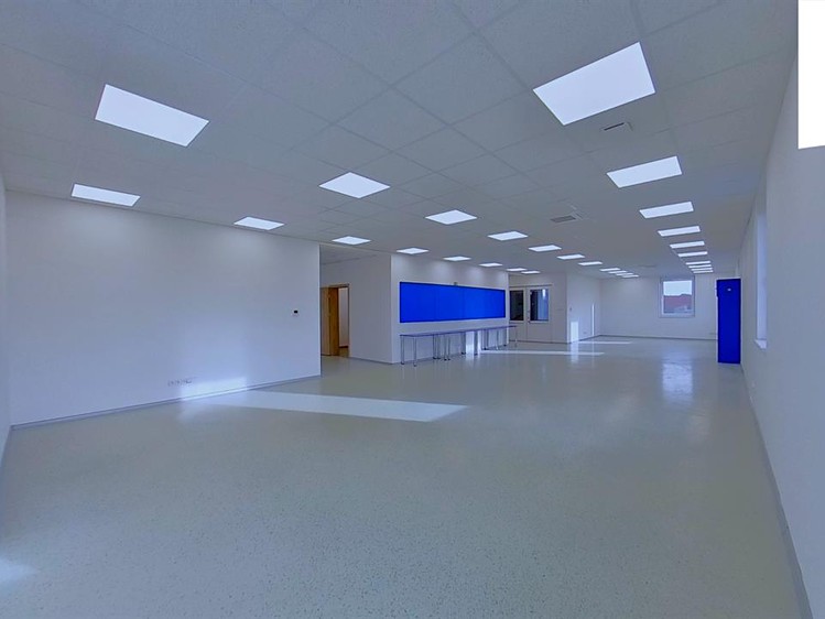 Комерційне приміщення в оренду, 130 м² (2 з 8)