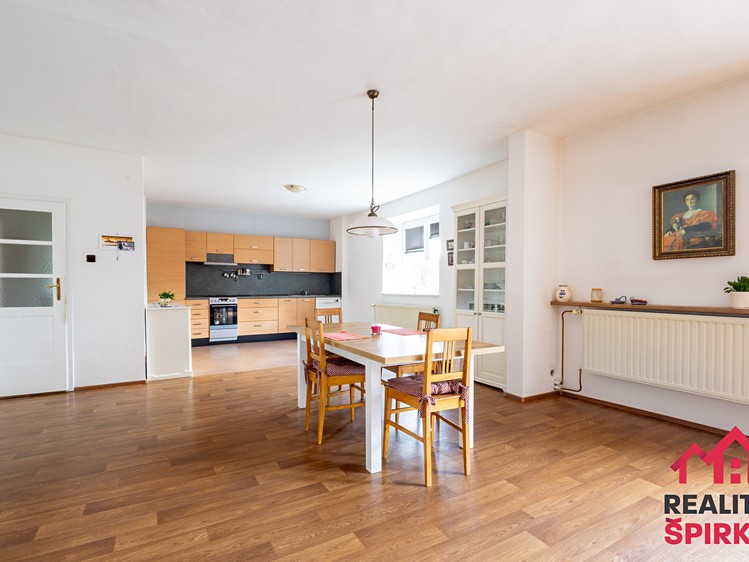 Prodej komerčního prostoru, 251 m² (7 z 25)