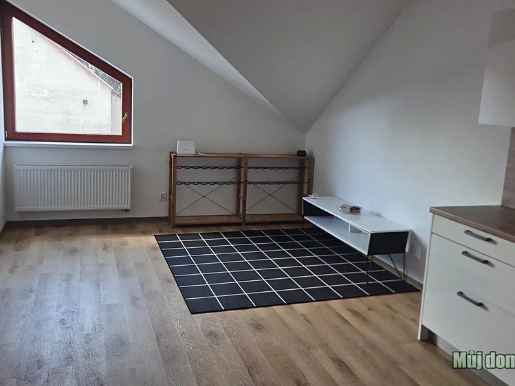 Квартира 2+kk в оренду, 50 м² (1 з 9)