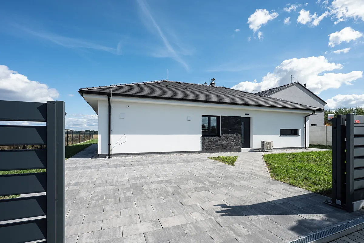 Prodej rodinného domu 122 m², pozemek 1138 m²