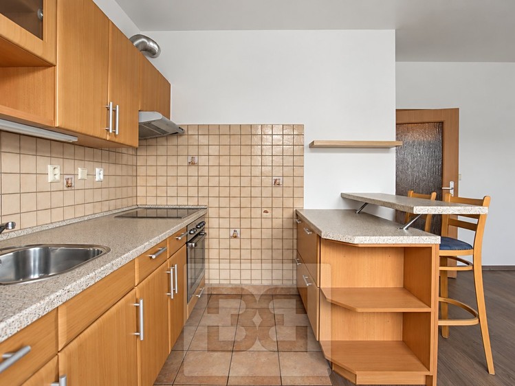 Pronájem bytu 2+kk, 40 m² (4 z 11)