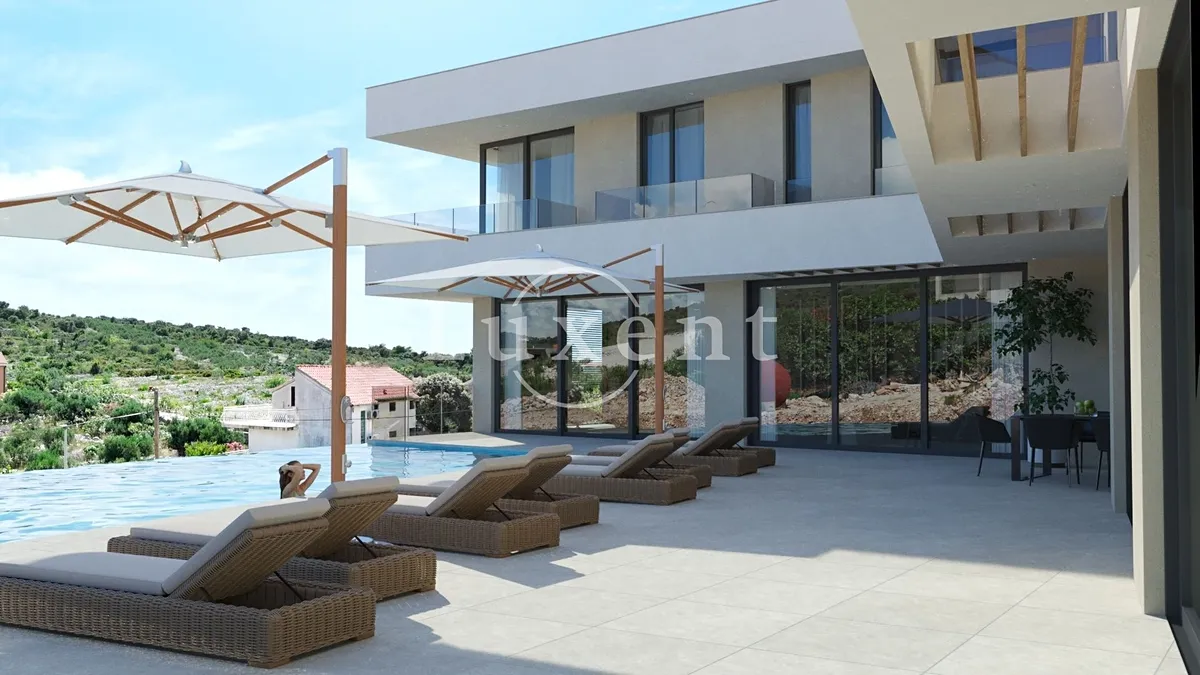 Prodej vily 392 m², pozemek 1170 m²