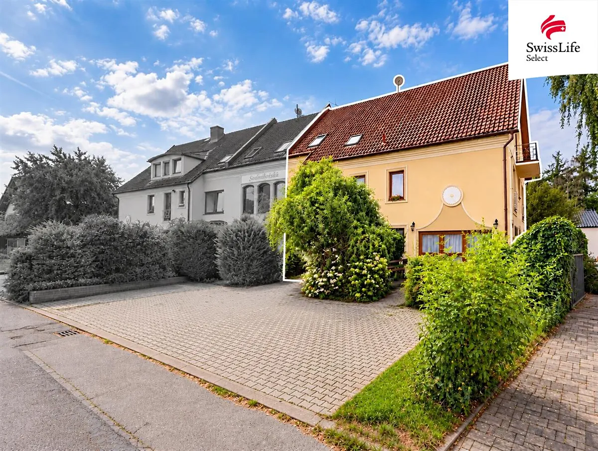 Prodej rodinného domu 308 m², pozemek 377 m²