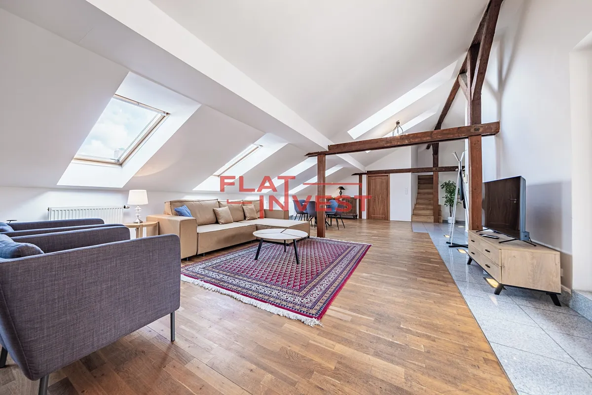 Prodej bytu 6 pokojů a více 294 m²