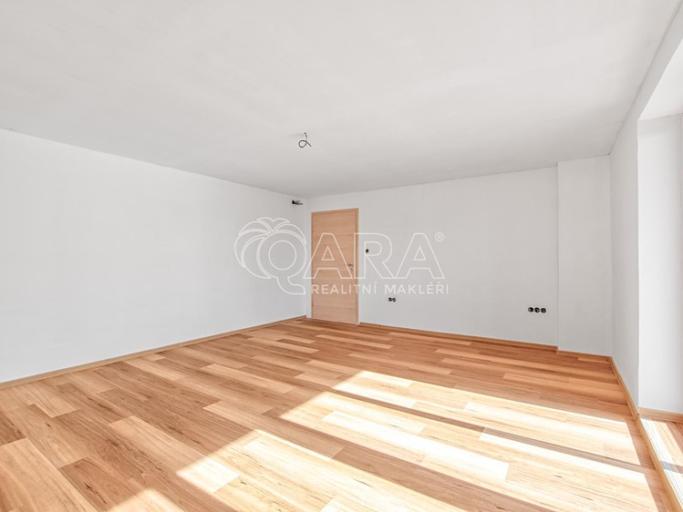 Prodej domu, 230 m² (14 z 29)