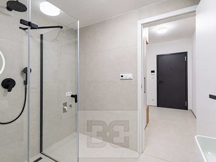 Prodej bytu 1+kk, 38 m² (12 z 16)