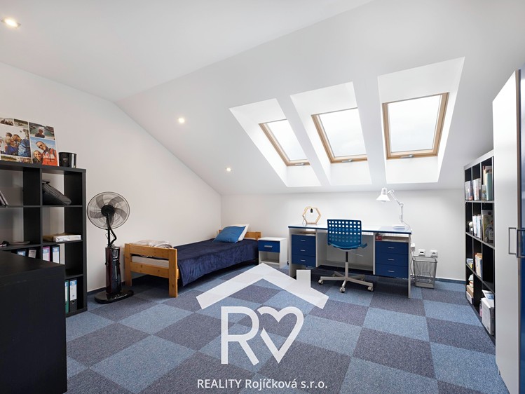 Prodej komerčního prostoru, 482 m² (28 z 35)