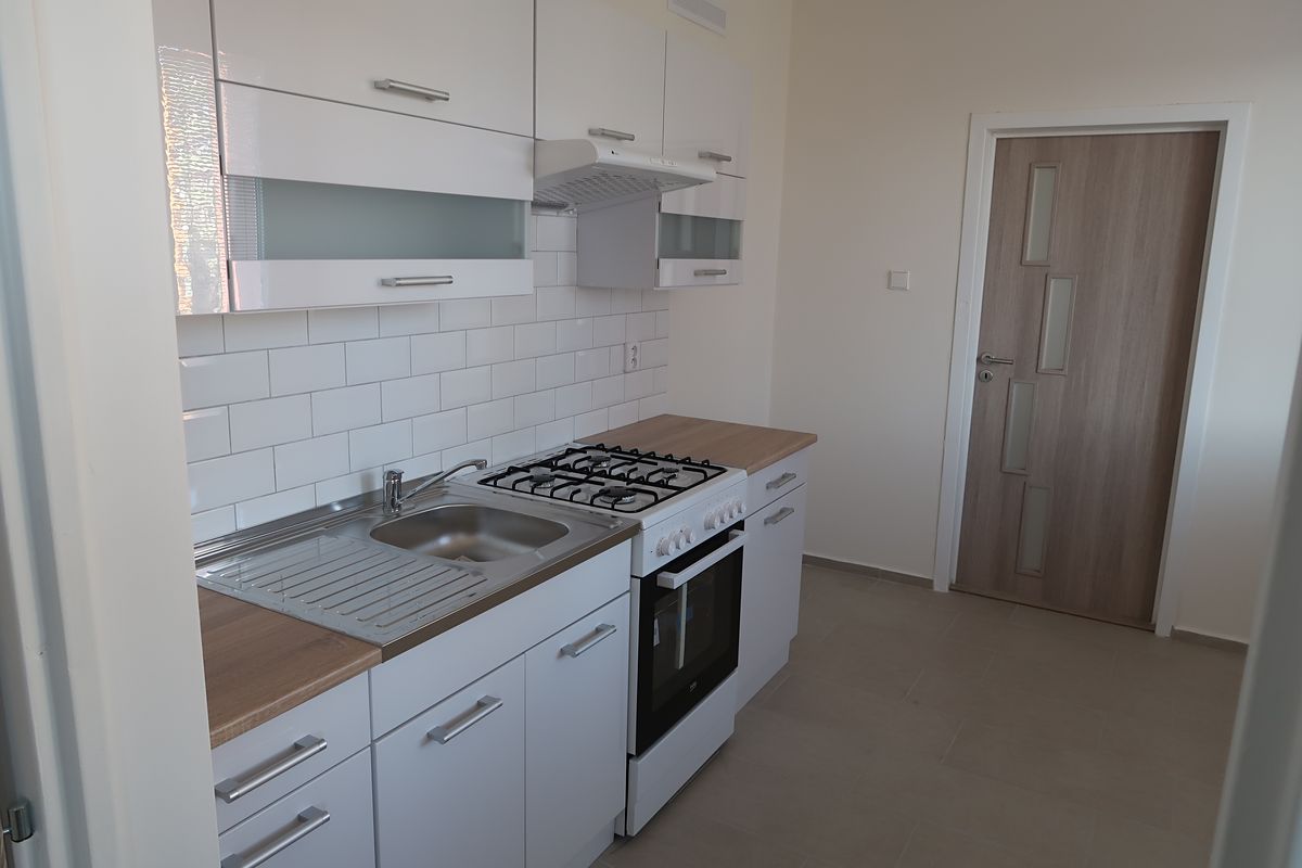 Pronájem bytu 3+1 67 m², Bruntál – fotka 1 z 3