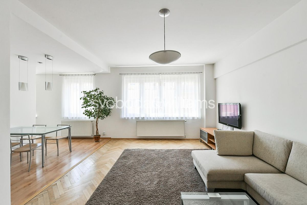 Pronájem bytu 2+1 104 m², Praha – fotka 1 z 3