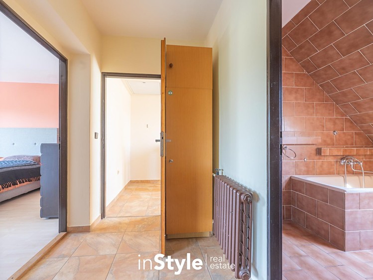 Prodej domu, 210 m² (16 z 45)