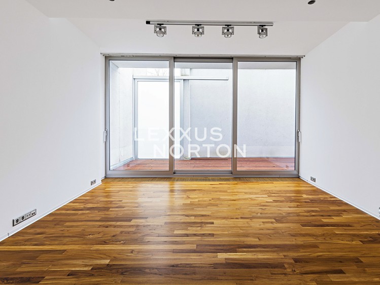 Pronájem bytu 6+, 297 m² (14 z 28)