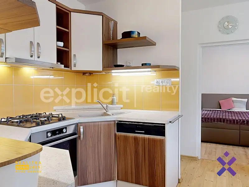 Pronájem bytu 2+1 61 m², Zlín – náhled fotky 2