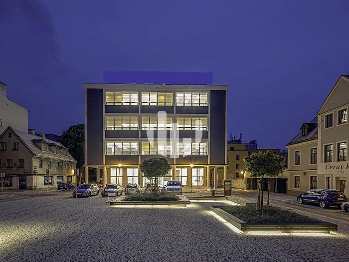 Комерційне приміщення в оренду, 907 м² (1 з 10)