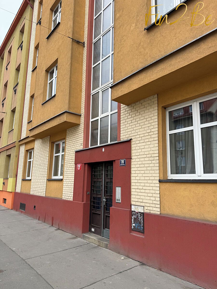 Pronájem bytu 2+kk 48 m² – fotografie 2