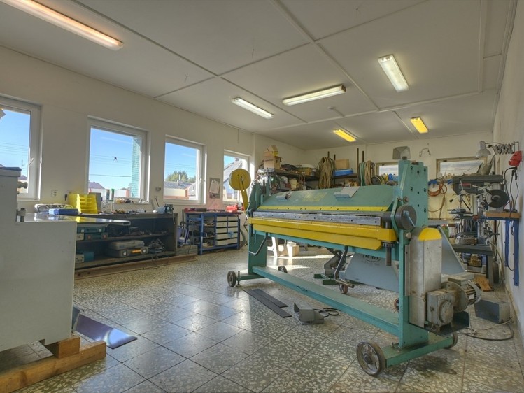 Prodej komerčního prostoru, 265 m² (7 z 27)