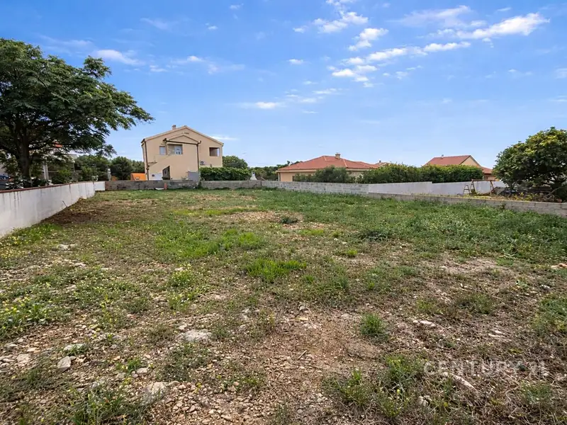 Prodej pozemku 476 m², Vrsi – náhled fotky 2