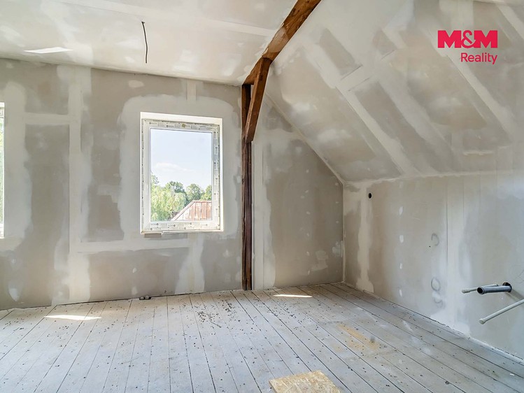 Prodej komerčního prostoru, 810 m² (18 z 30)