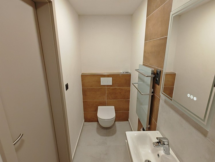 Pronájem bytu 2+1, 44 m² (9 z 15)