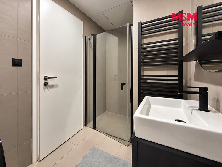 Квартира 1+kk в оренду, 27 м² (5 з 26)