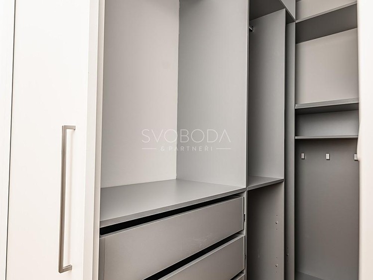 Квартира 3+kk в оренду, 67 м² (12 з 23)