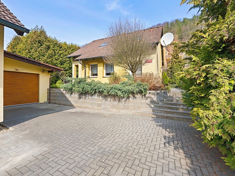 Prodej domu, 253 m² (2 z 37)