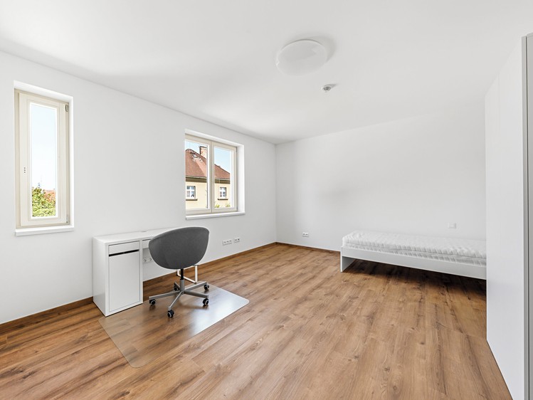 Pronájem bytu 2+1, 60 m² (1 z 8)