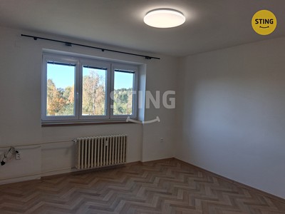 Pronájem bytu 3+kk, 55 m² (2 z 8)