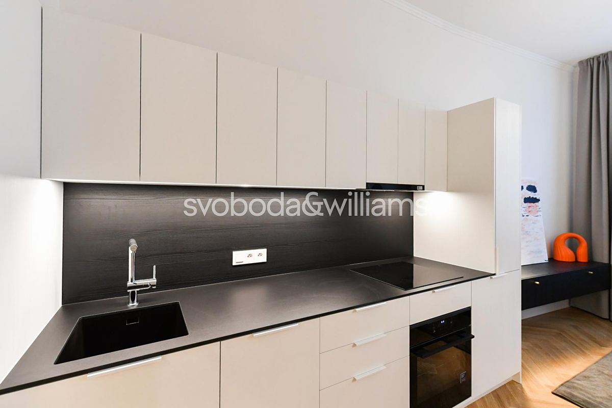 Pronájem bytu 2+kk 46 m² – fotografie 3