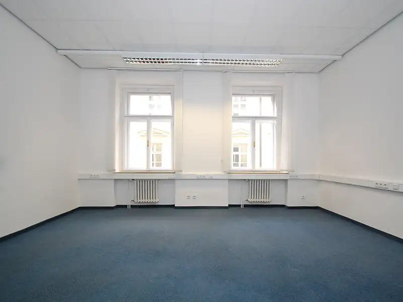 Pronájem kanceláře 292 m², Praha – náhled fotky 3