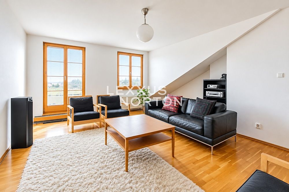 Pronájem bytu 4+kk 134 m²