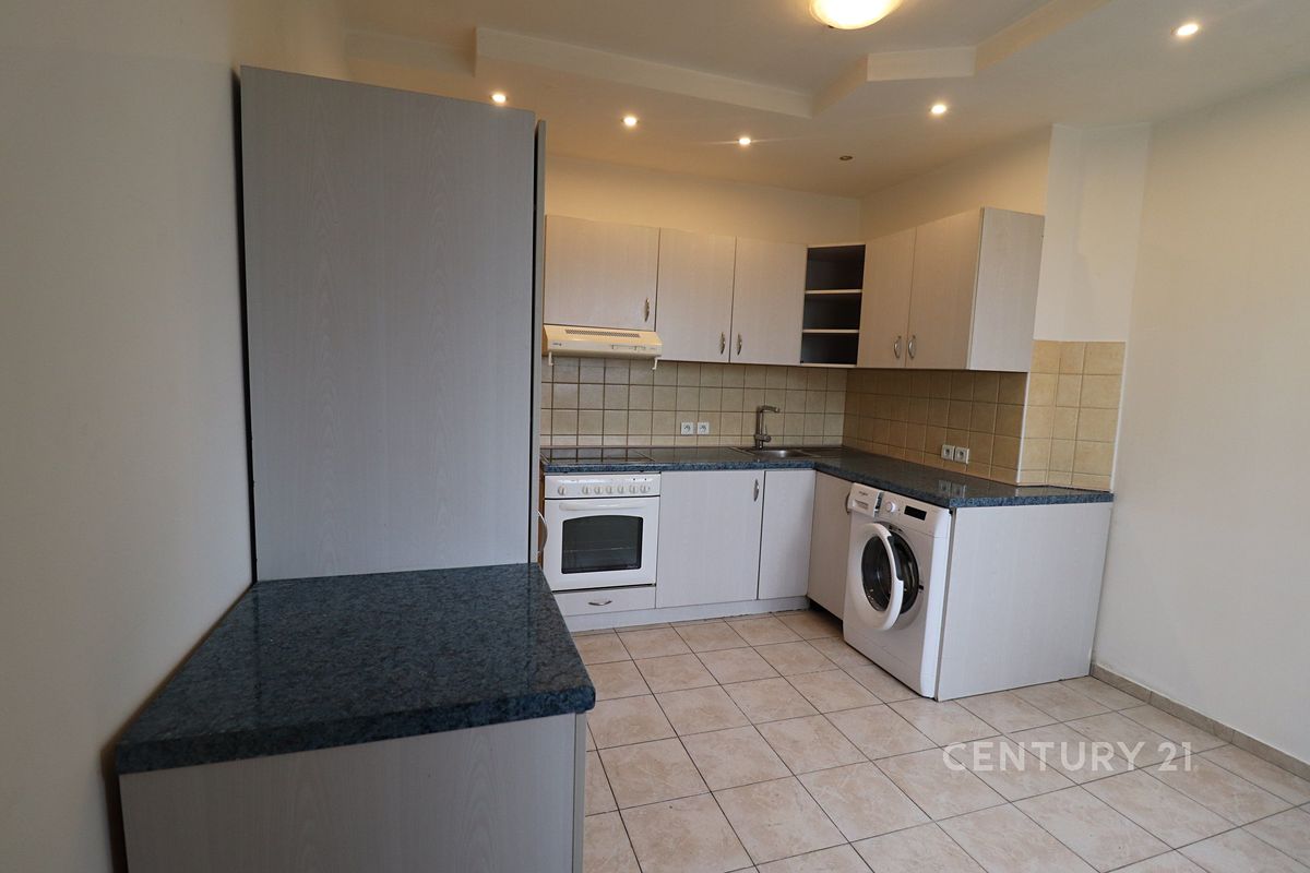 Pronájem bytu 1+1 42 m²