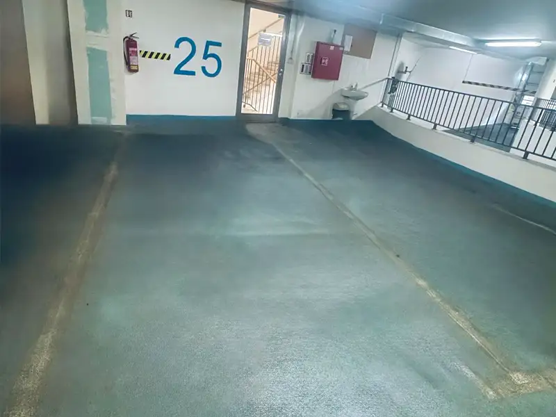 Prodej garážového stání 12 m², Praha – náhled fotky 3
