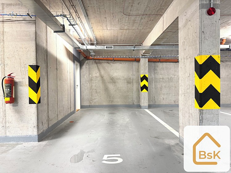 Pronájem bytu 3+kk, 98 m² (14 z 24)