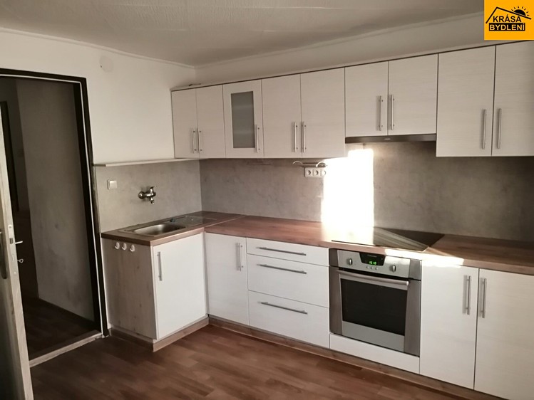 Prodej komerčního prostoru, 342 m² (11 z 19)