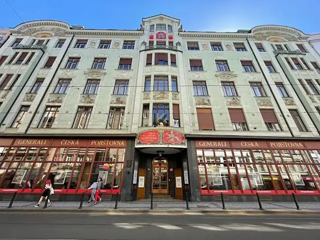 Pronájem kanceláře 361 m², Praha – náhled fotky 1